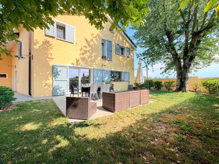 Casa con 6 locali in vendita in Str Borelle, Cognento, Modena