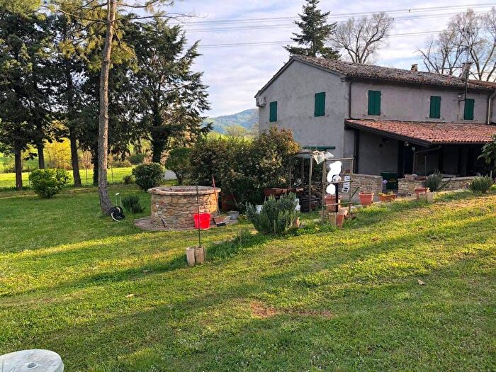 Casa con 5 locali in vendita in VIA BEVANO, Mombaroccio
