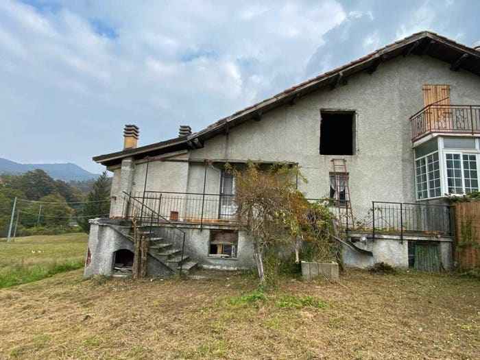 Casa con 6 locali in vendita in Via Acque, Centro, Pontinvrea