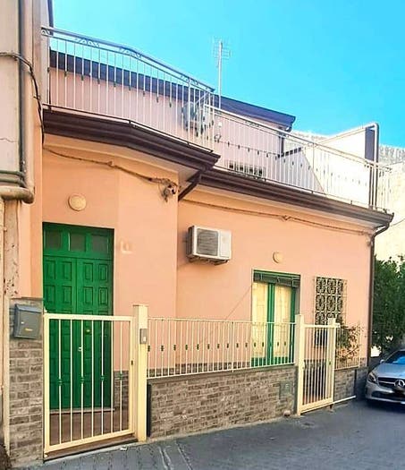 Casa quadrilocale in vendita in Linguaglossa