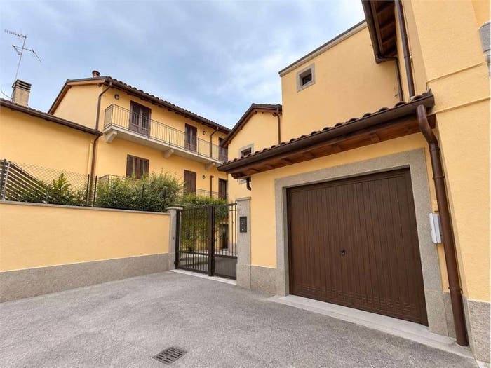 Appartamento bilocale in vendita in Vicolo Orti, Centro, Oggiono