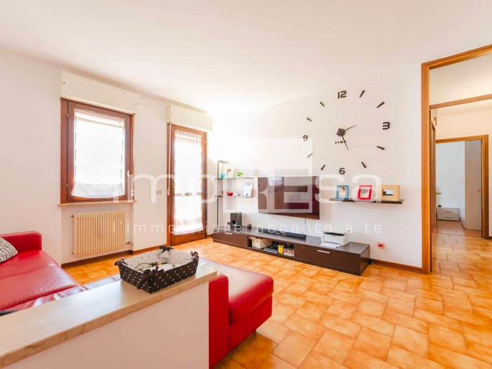 Appartamento quadrilocale in vendita in Via Montello, Centro, Santa Lucia di Piave