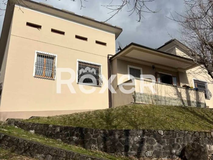 Casa quadrilocale in vendita in Via Bagno, Vico Pancellorum, Bagni di Lucca
