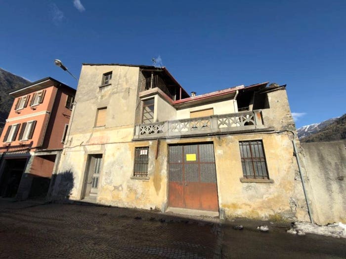 Casa con 6 locali in vendita in Via Stelvio, Centro, Tirano