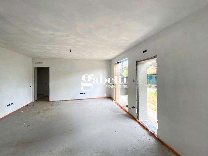 Casa con 5 locali in vendita in Due Carrare