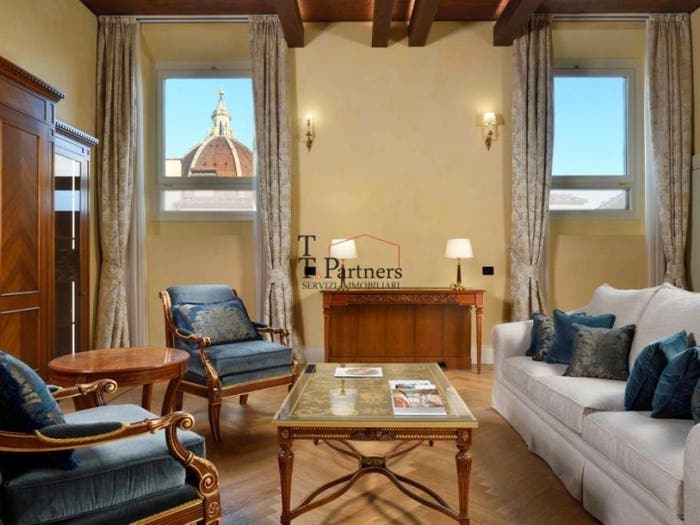 Appartamento con 5 locali in vendita in Via del Corso, Signoria Uffizi, Firenze