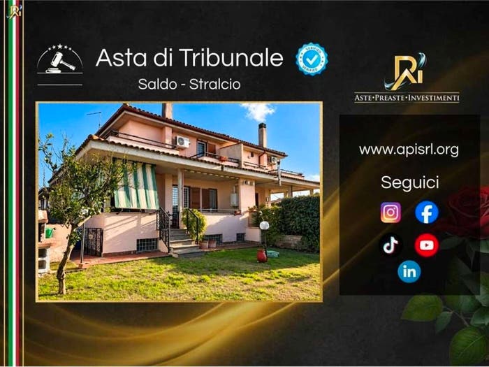 Casa con 6 locali in vendita in Via Stoccolma B, Cerreto, Ladispoli