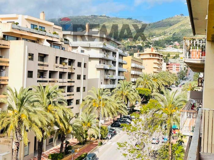 Appartamento con 6 locali in vendita in Via Manzoni, Casa Santa, Erice