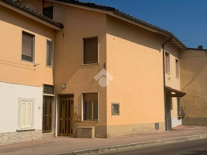 Appartamento bilocale in vendita in Via Provinciale Cerretese, Centro, Cerreto Guidi