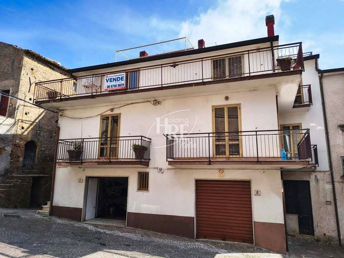 Appartamento con 6 locali in vendita in Piazza Chiesa Valdese, Centro, Guardia Piemontese