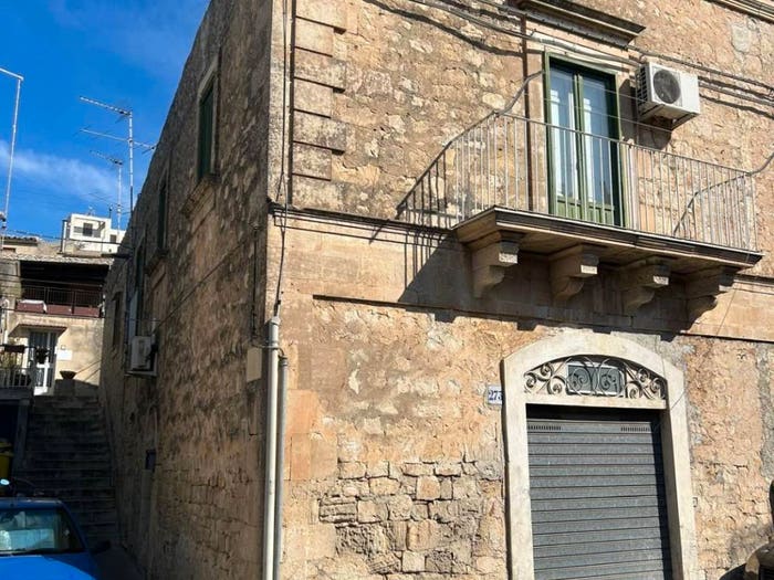 Casa con 5 locali in vendita in Via Roma, Modica Alta, Modica