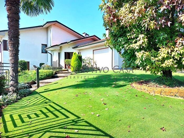 Casa con 5 locali in vendita in via Papa Fava, Fossona, Cervarese Santa Croce