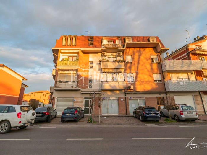 Appartamento quadrilocale in vendita in Via Argini, Centro, Ravarino