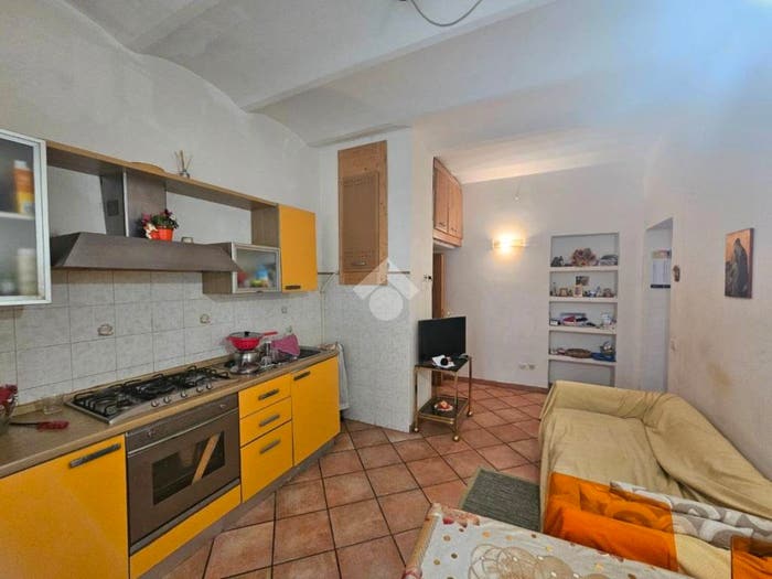 Appartamento bilocale in vendita in Via Istituto Denti, Centro Storico, Foligno