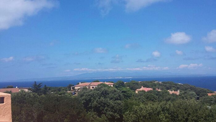 Appartamento trilocale in vendita in Strada La Ficaccia Porto Quadro, Santa Teresa Gallura