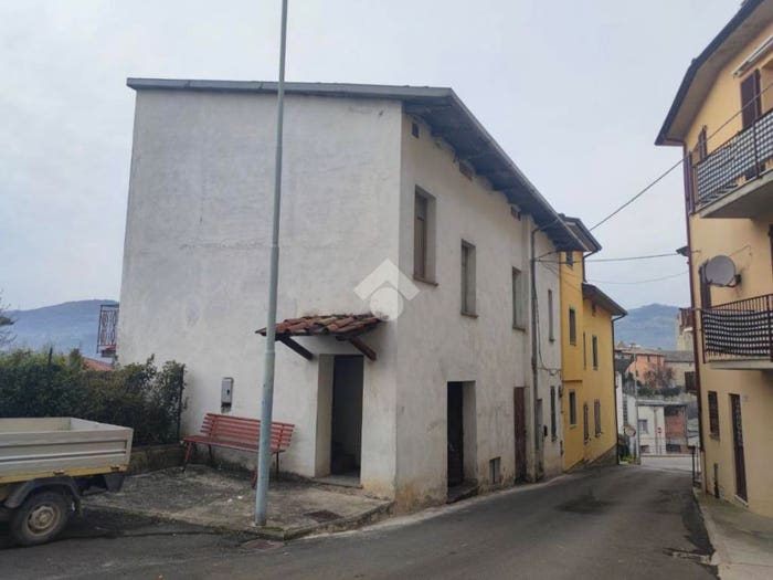 Casa trilocale in vendita in Via osteria, Centro, Valfabbrica