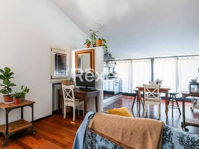 Appartamento trilocale in vendita in Strada Maggiore, Santo Stefano, Bologna