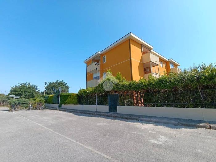 Appartamento trilocale in vendita in Via Tirso, Scerne, Pineto