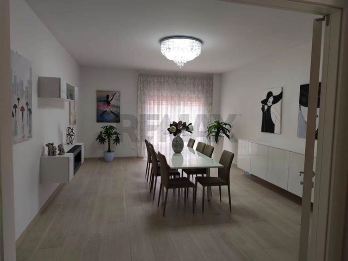 Appartamento con 6 locali in vendita in Via Augusto Righi, Centro, Comiso