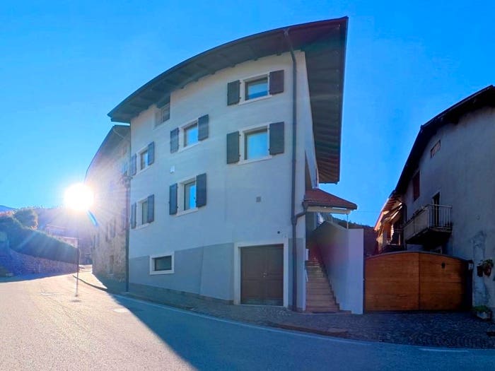 Casa quadrilocale in vendita in Via Giovanni Segatini, Drena