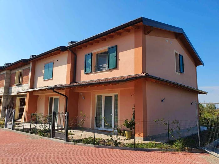 Appartamento quadrilocale in vendita in via Barni, Centro, Dovera
