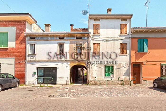 Appartamento trilocale in vendita in Via Matteotti, Fabbrico