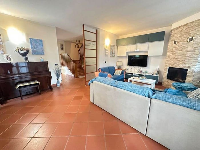 Casa con 5 locali in vendita in Via delle Olimpiadi, Serravalle Tinaia, Empoli