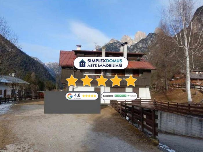 Appartamento trilocale in vendita in via Borgo Rio Muri, Auronzo, Auronzo di Cadore