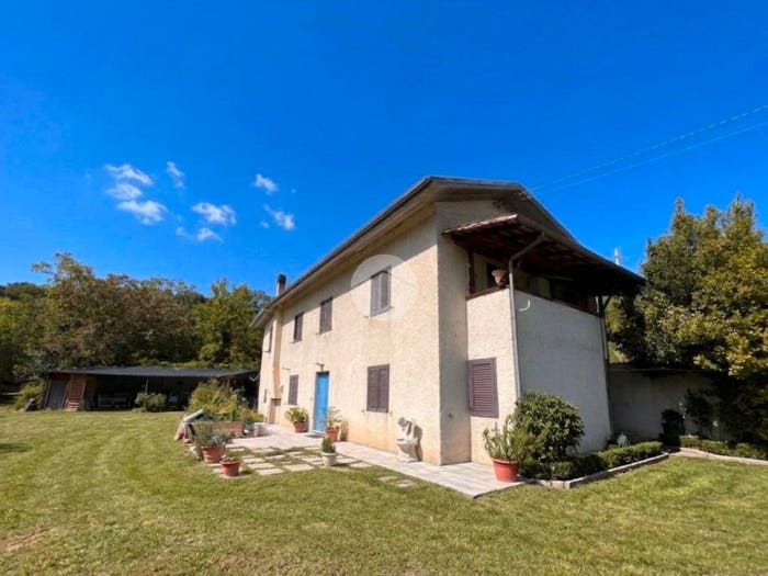Casa con 5 locali in vendita in Via, Petogna, Barisciano
