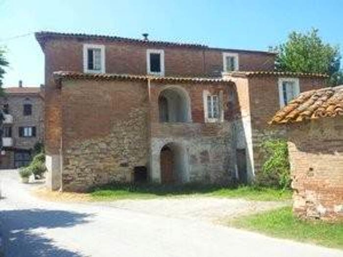 Casa con 6 locali in vendita in Via del Giuoco, Panicarola, Castiglione del Lago