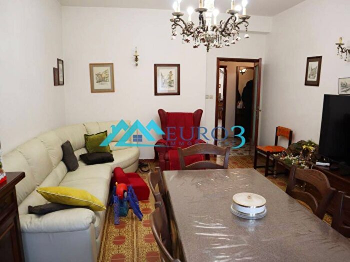 Appartamento con 6 locali in vendita in Strada statale picena, Centro, Teramo