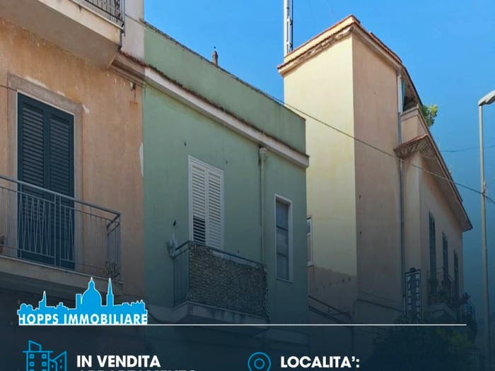 Casa con 5 locali in vendita in Via Lorenzo Iandolino, Partanna, Palermo