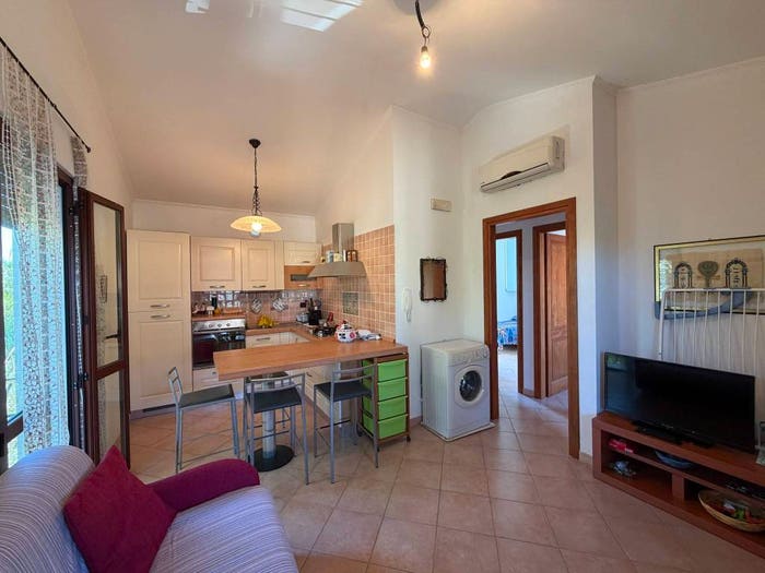 Appartamento trilocale in vendita in Via Generale Tosciri, Centro, Tortolì