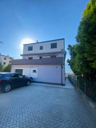 Appartamento trilocale in vendita in Centro, Berbenno di Valtellina
