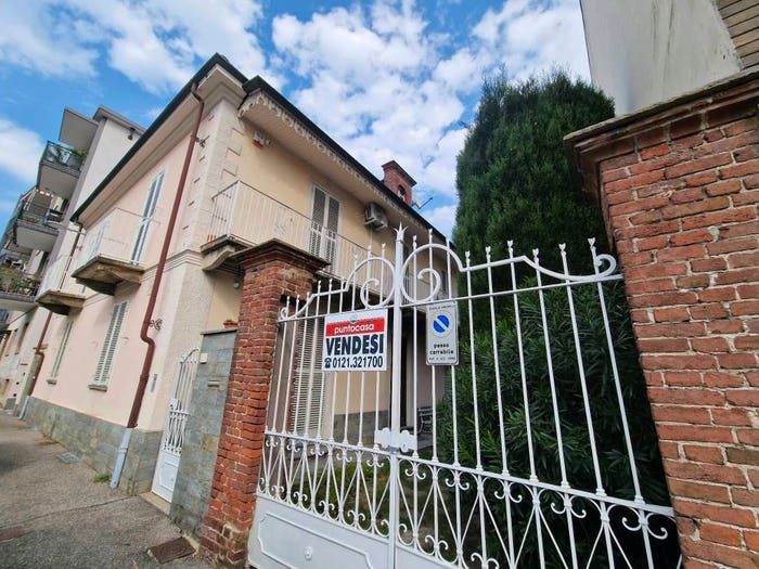 Appartamento con 6 locali in vendita in Via Goito, Stazione Immacolata, Pinerolo