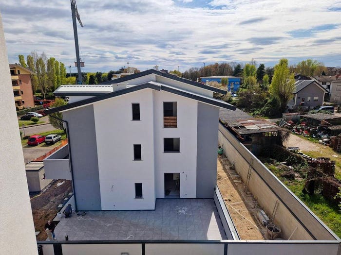 Appartamento trilocale in vendita in Via Caravaggio, Centro, Limbiate
