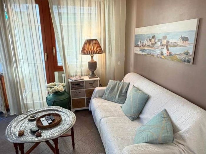 Appartamento trilocale in vendita in Via Paolo Ferreri, Via Roma Borgo Barusso, Alassio