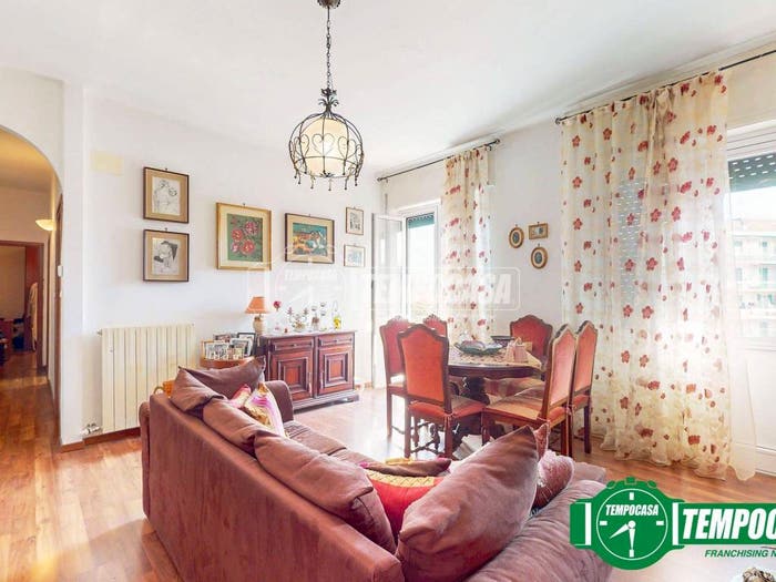 Appartamento quadrilocale in vendita in Corso Martiri della Libertà, Centro, Ovada