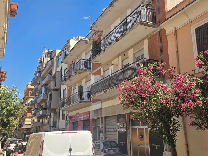 Appartamento trilocale in vendita in Via Luglio, Centro, Nettuno