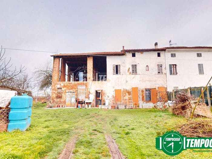 Casa quadrilocale in vendita in Via Fiondi, Centro, Bassignana