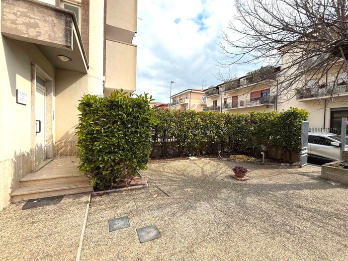 Appartamento con 5 locali in vendita in Via Trento, Centro, Fondi