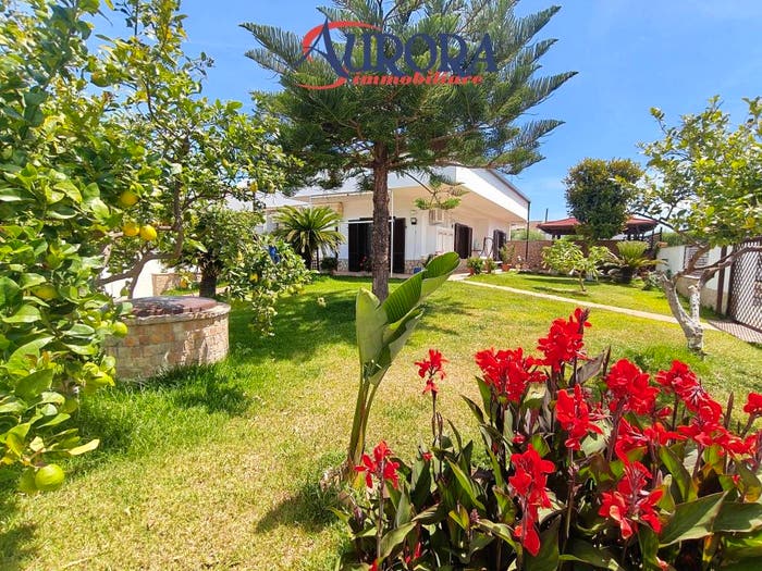 Casa con 6 locali in vendita in Salto Covino, Fondi