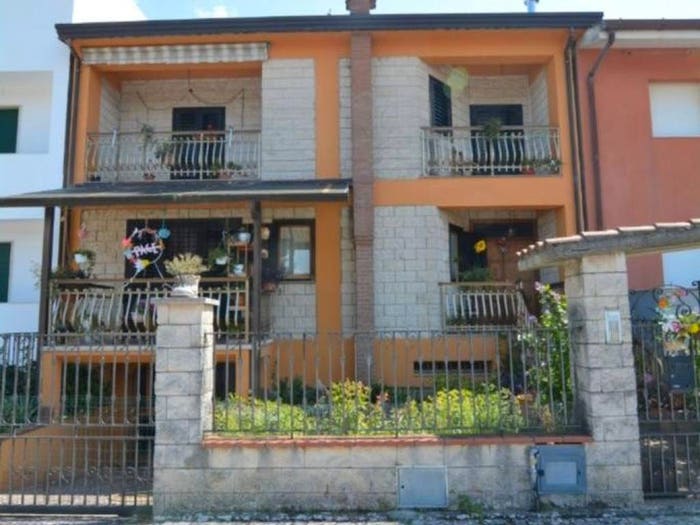 Casa con 5 locali in vendita in Conza della Campania