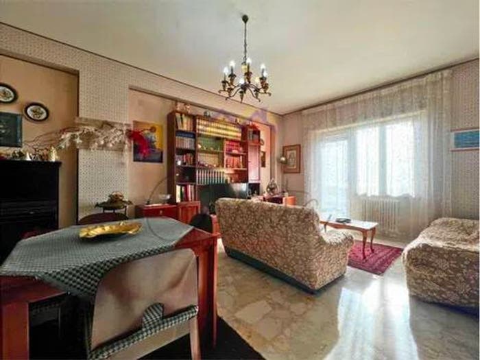 Appartamento con 5 locali in vendita in Piazza L Annibaldi, Centro, Offida