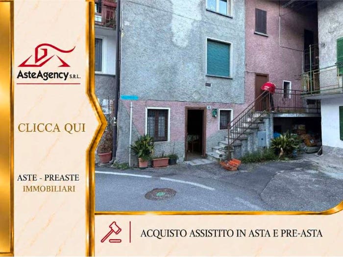 Casa quadrilocale in vendita in Via alla Chiesa, Colico Piano, Colico