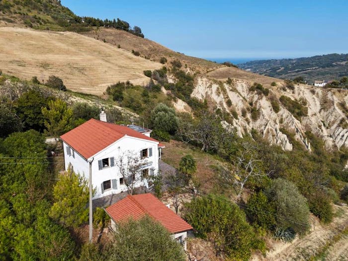 Casa con 6 locali in vendita in Cda Cabiano, Ripatransone