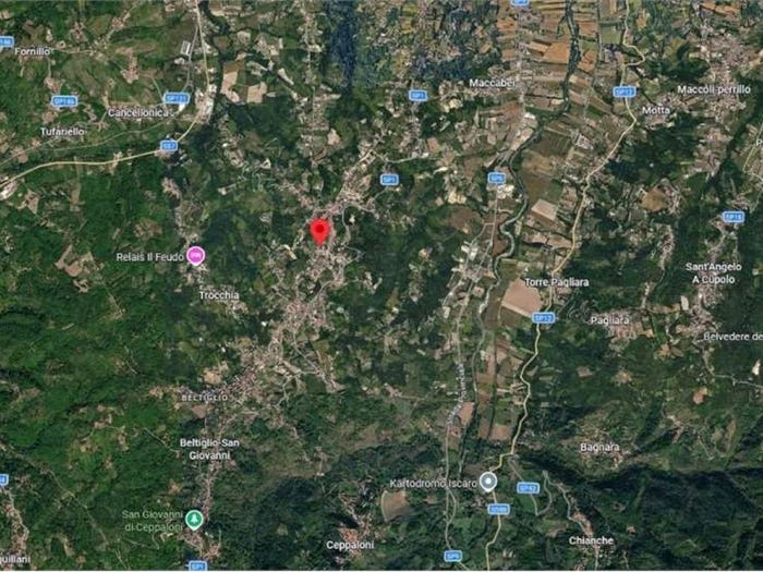 Appartamento con 6 locali in vendita in Via vittorio emanuele a a, San Leucio del Sannio