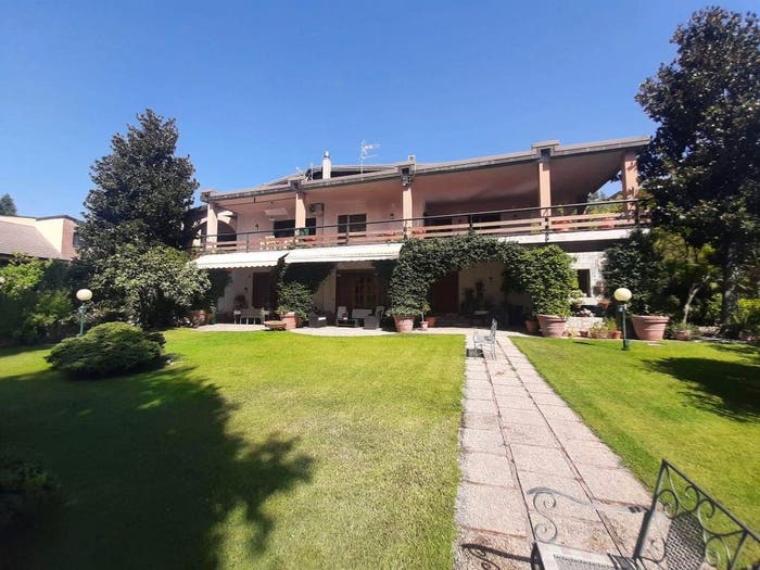 Casa con 6 locali in vendita in Via Calabria, Vadue, Carolei
