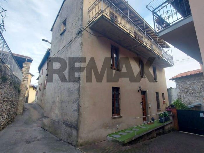 Casa con 5 locali in vendita in Via Bonomi, Centro, BrissagoValtravaglia