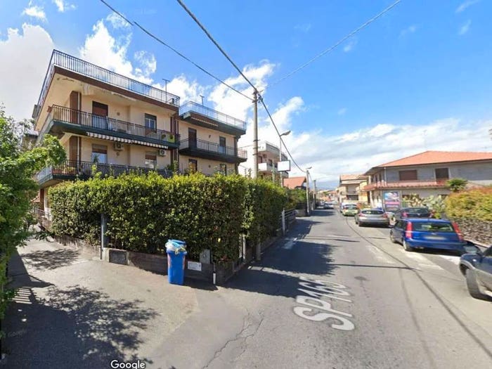 Appartamento con 5 locali in vendita in Aci Sant'Antonio
